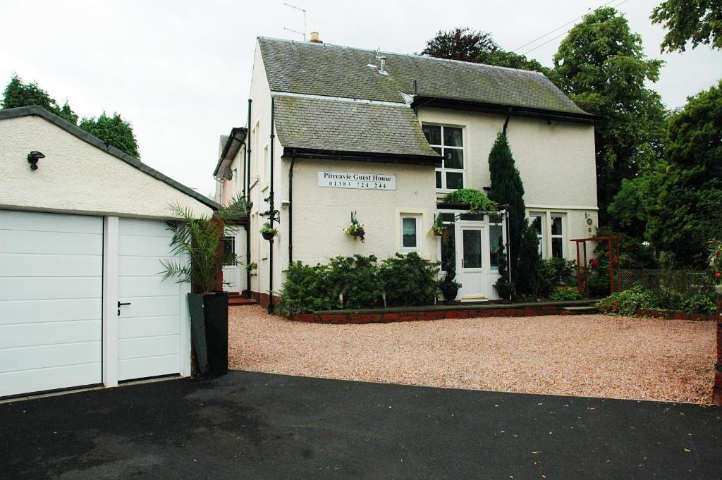 Pitreavie Guest House Dunfermline Exteriér fotografie